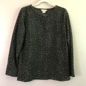 Liz Claiborne scoop neck sweatshirt